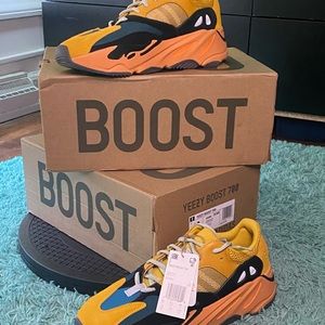 Yeezy Boost 700 “Sun” Size:10&12